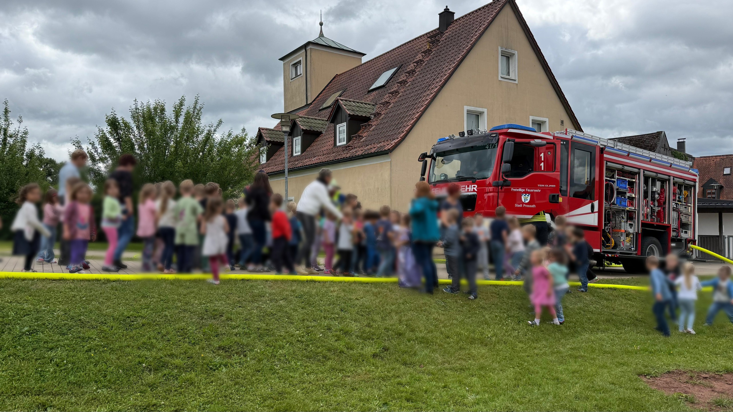 Du betrachtest gerade Besuch des Pressather Kindergartens